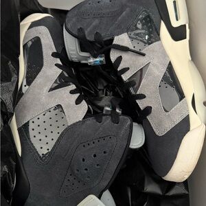 Jordan 6 Smoke Gray Retro Sneakers